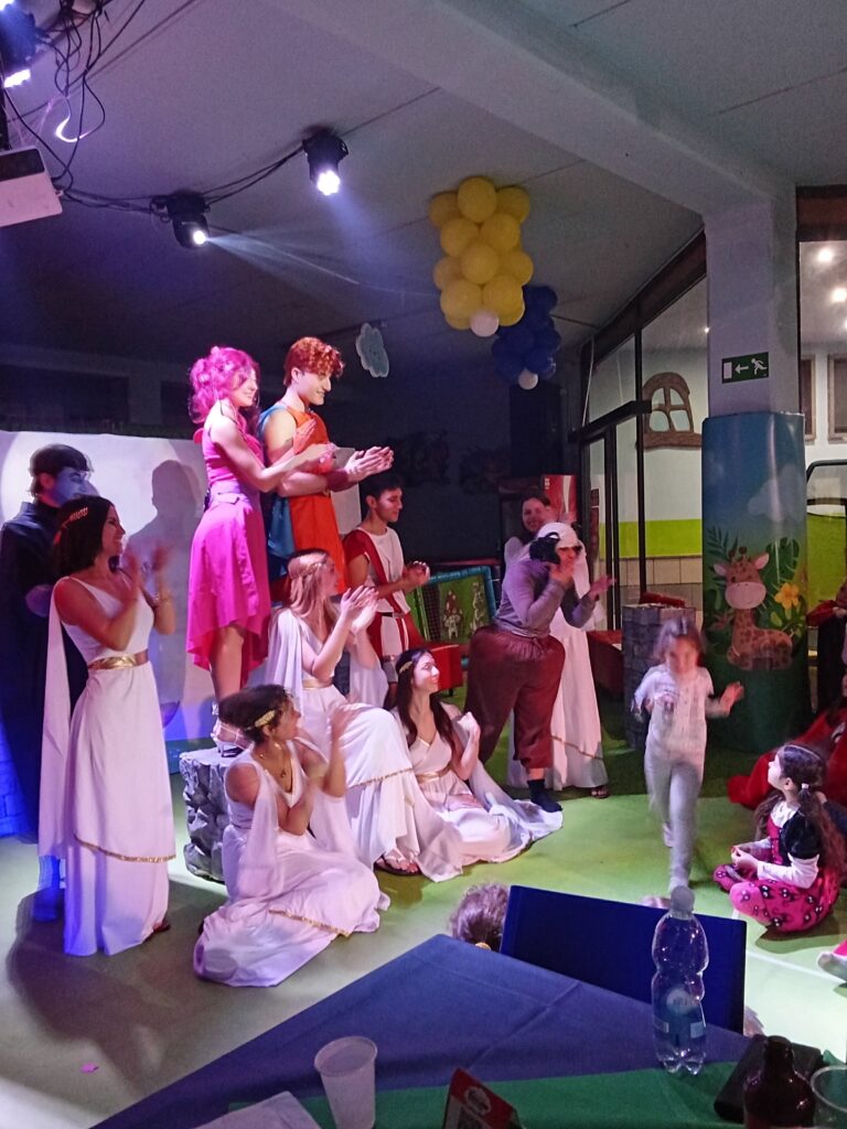 Tobiland Play & Food
