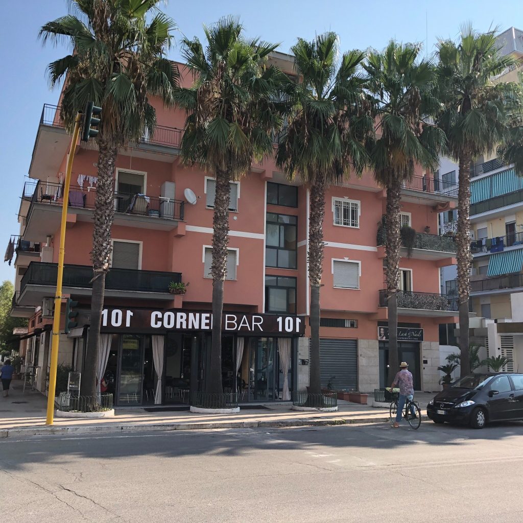 101 Corner Bar