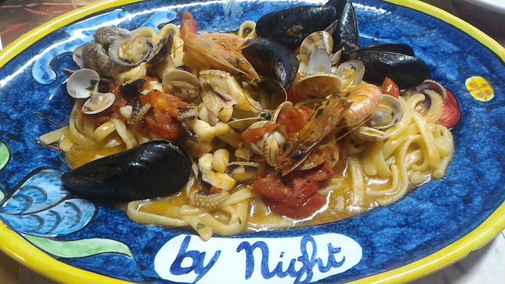 Ristorante Pizzeria By Night