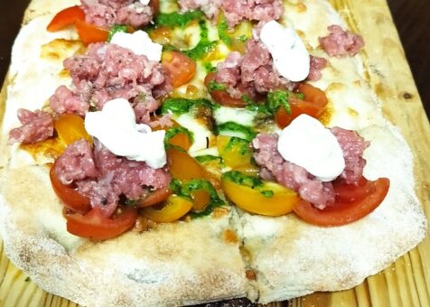 pinsa-fuori-menu-mozzarella.jpg