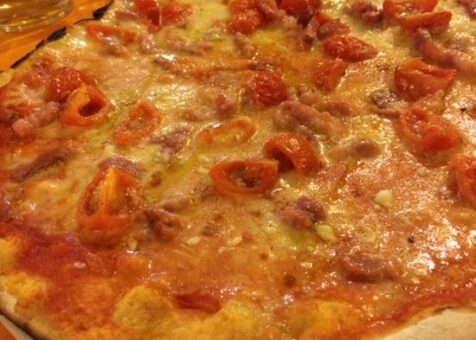 pizza-pancetta-pomodorini.jpg