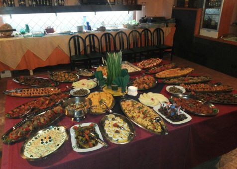 ricco-buffet.jpg